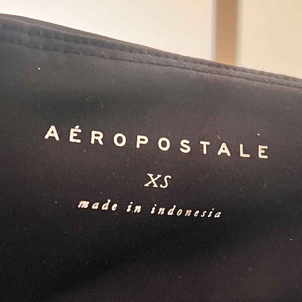 Aeropostale workout pants size XS but fits like a size M